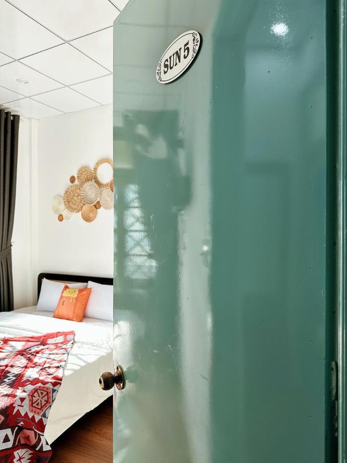 Under The Sun Homestay フエ エクステリア 写真